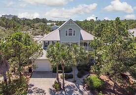 Sea La Vie Martinique on the Gulf Sleeps 11