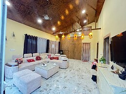 GoBravo 37 - 2Bhk Farm with Pool & Garden Sec150 Noida