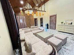 GoBravo 37 - 2Bhk Farm with Pool & Garden Sec150 Noida