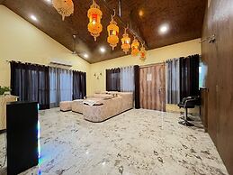 GoBravo 37 - 2Bhk Farm with Pool & Garden Sec150 Noida