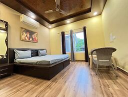 GoBravo 37 - 2Bhk Farm with Pool & Garden Sec150 Noida