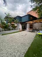 Casa Mosaiko Patio Bonito Poblado