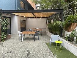 Casa Mosaiko Patio Bonito Poblado