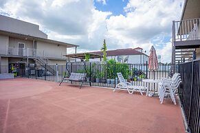 Regency Inn & Suites By OYO Bay City TX