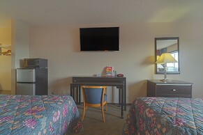 Regency Inn & Suites By OYO Bay City TX
