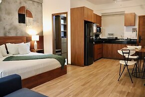 Sunset Kin Beach Apartments