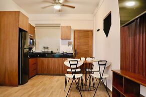 Sunset Kin Beach Apartments