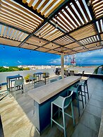 Sunset Kin Beach Apartments