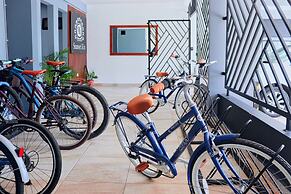 Sunset Kin Beach Apartments