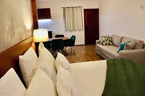 Sunset Kin Beach Apartments