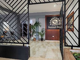 Sunset Kin Beach Apartments