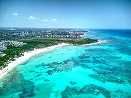 Sunset Kin Beach Apartments