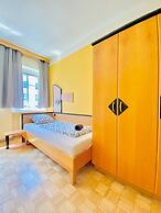 Affordable Central Rooms Near U3