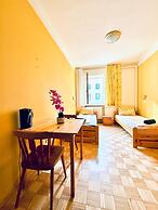 Affordable Central Rooms Near U3