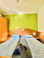 Affordable Central Rooms Near U3