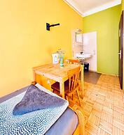 Affordable Central Rooms Near U3