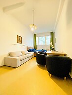 Affordable Central Rooms Near U3