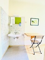 Affordable Central Rooms Near U3