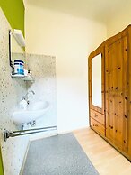 Affordable Central Rooms Near U3