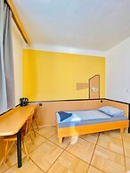 Affordable Central Rooms Near U3