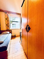 Affordable Central Rooms Near U3