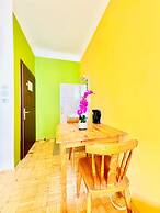 Affordable Central Rooms Near U3