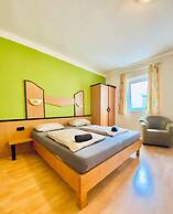 Affordable Central Rooms Near U3