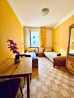 Affordable Central Rooms Near U3