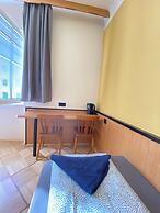 Affordable Central Rooms Near U3