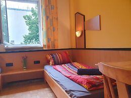 Affordable Central Rooms Near U3