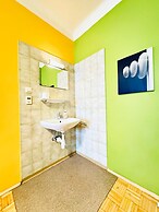 Affordable Central Rooms Near U3