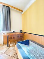 Affordable Central Rooms Near U3