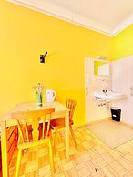 Affordable Central Rooms Near U3