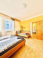 Affordable Central Rooms Near U3