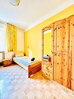 Affordable Central Rooms Near U3