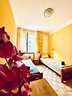 Affordable Central Rooms Near U3