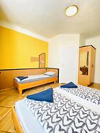 Affordable Central Rooms Near U3