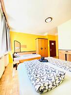 Affordable Central Rooms Near U3