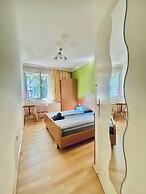 Affordable Central Rooms Near U3