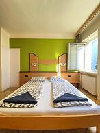 Affordable Central Rooms Near U3