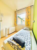 Affordable Central Rooms Near U3