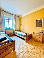 Affordable Central Rooms Near U3