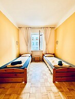 Affordable Central Rooms Near U3