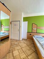 Affordable Central Rooms Near U3