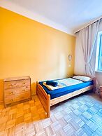 Affordable Central Rooms Near U3