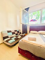 Affordable Central Rooms Near U3