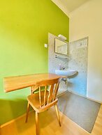 Affordable Central Rooms Near U3