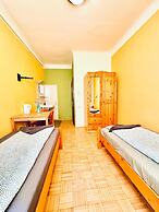 Affordable Central Rooms Near U3