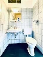 Affordable Central Rooms Near U3