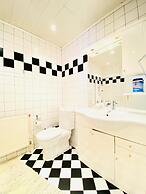 Affordable Central Rooms Near U3